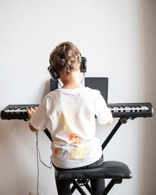 🎸🎼Musik kann Ruhe, Ausdruck und Kreativität fördern.